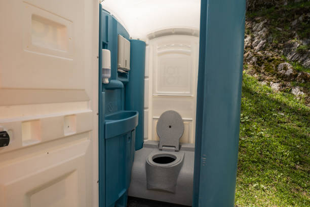 Best Restroom trailer rental cost  in Corunna, MI